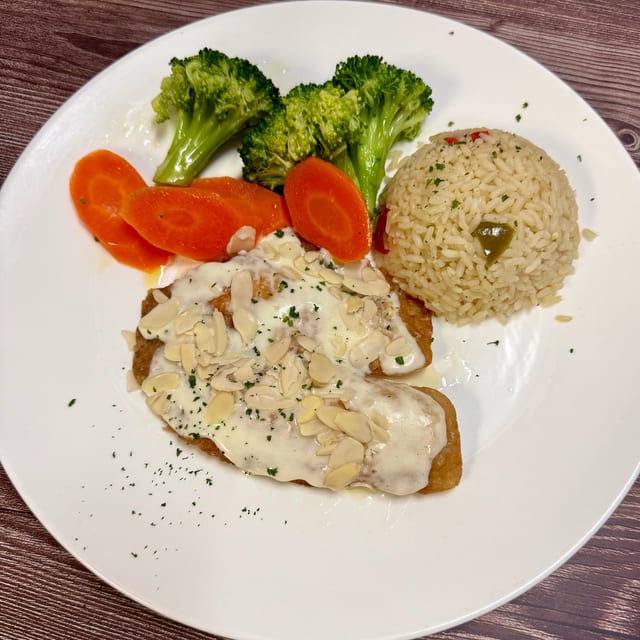 TILAPIA ALMONDINE.