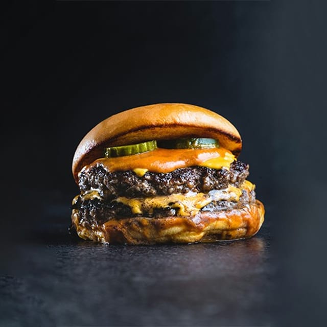 SMASHED BURGER.