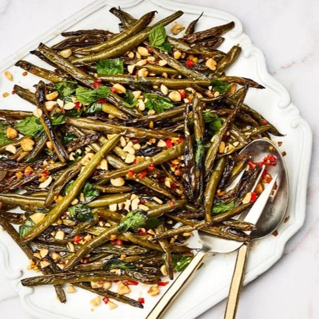 GREEN BEANS.
